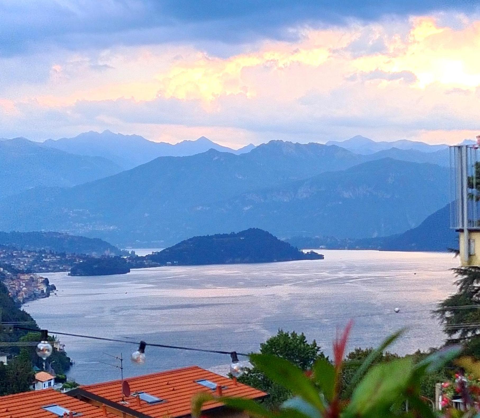 Vista Dolce Isola _ Lakeview Pool, Terrace & Garden Apartment Argegno Rum bild